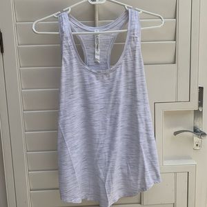 lululemon tank!